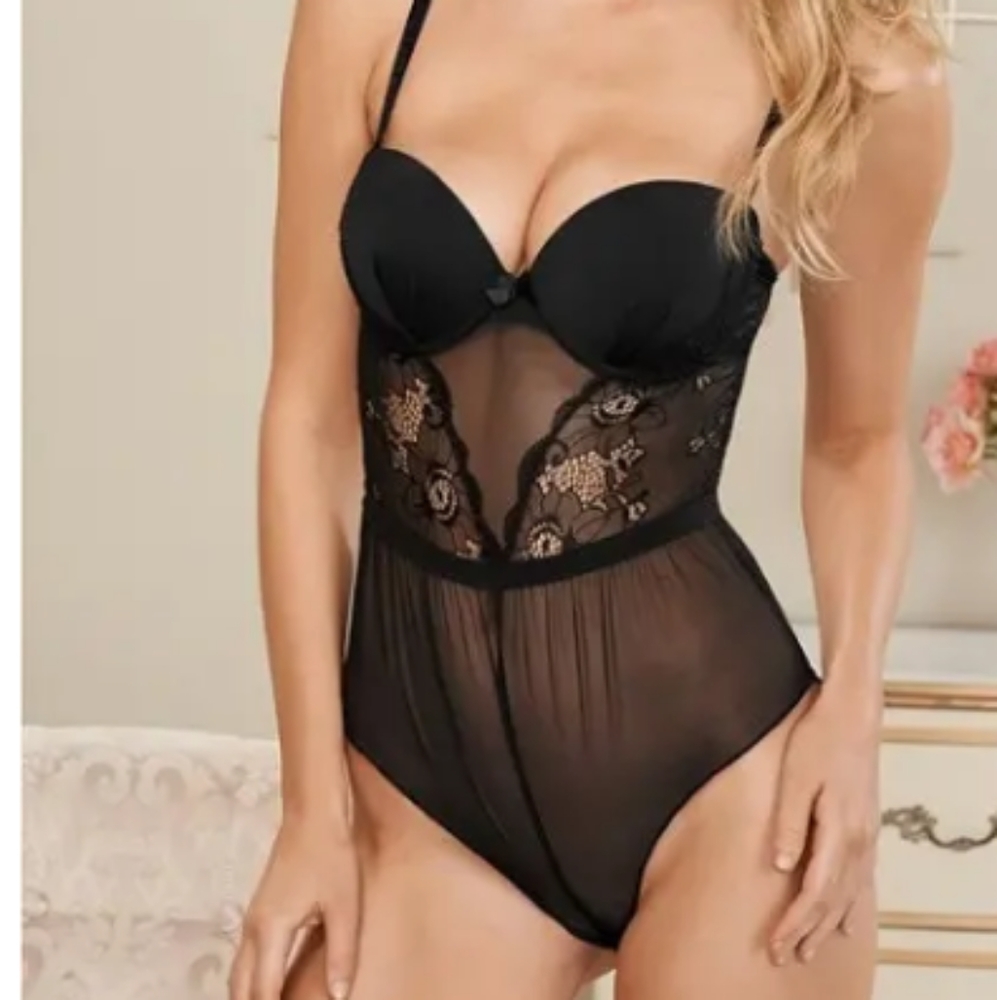 PUSH-UP BRA BLACK PLAYSUIT / BODYSUIT
